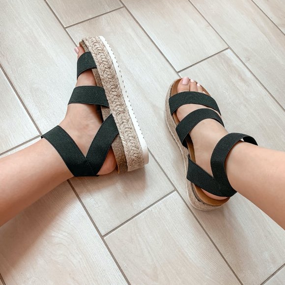 NEW Kimberly Black Platform Espadrilles Sandals - Picture 2 of 3